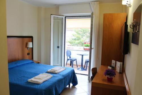 Hotel Mare Azzurro Terracina Dış mekan fotoğraf