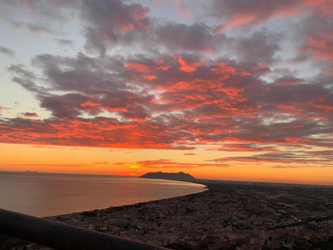 Hotel Mare Azzurro Terracina Dış mekan fotoğraf