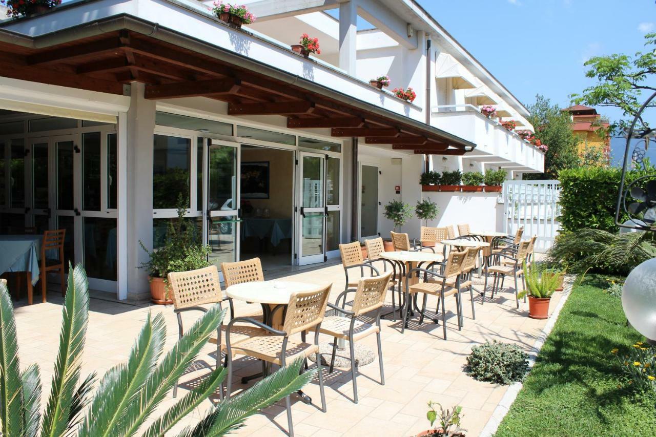 Hotel Mare Azzurro Terracina Dış mekan fotoğraf